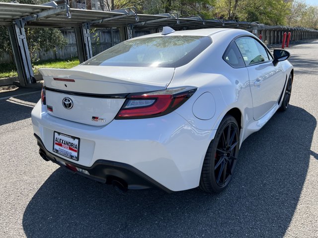 Vehicle image 2 of 10