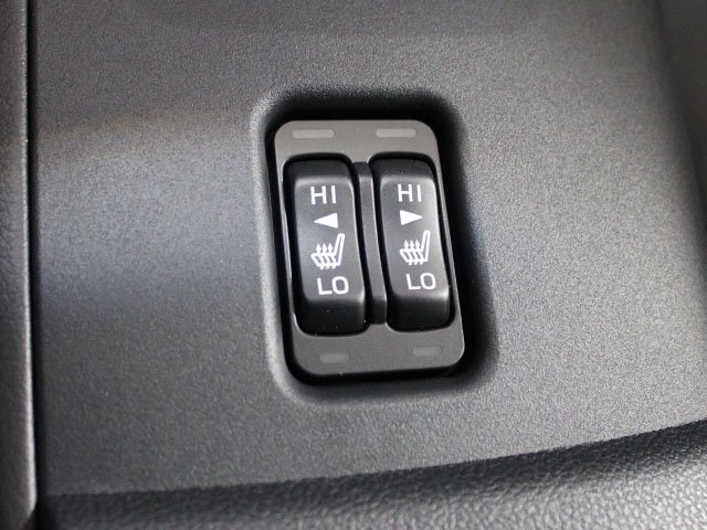 Vehicle image 8 of 13