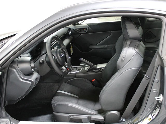 Vehicle image 6 of 13