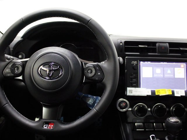 Vehicle image 7 of 13