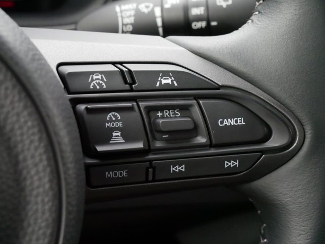 Vehicle image 32 of 36