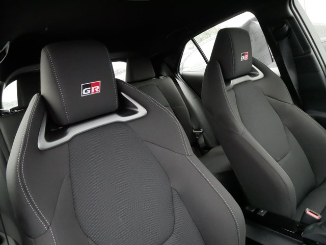 Vehicle image 13 of 36