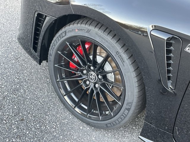 Vehicle image 24 of 25