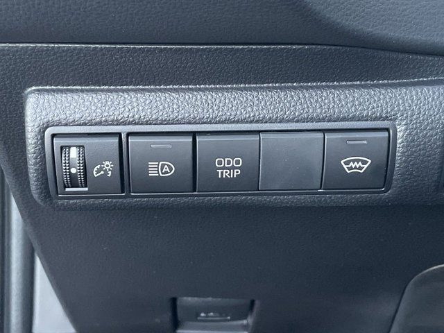 Vehicle image 23 of 25