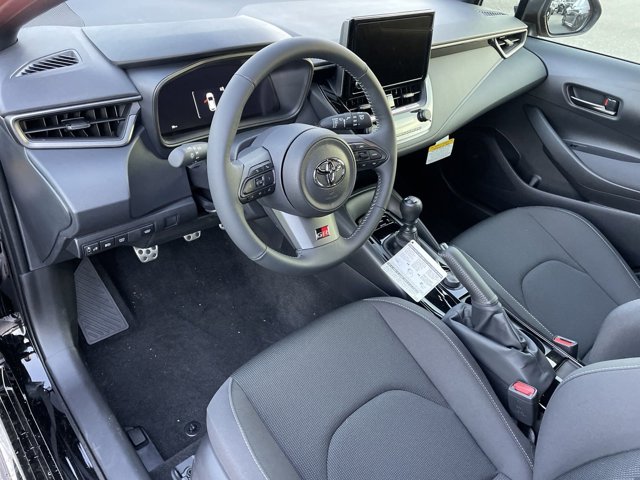 Vehicle image 10 of 25