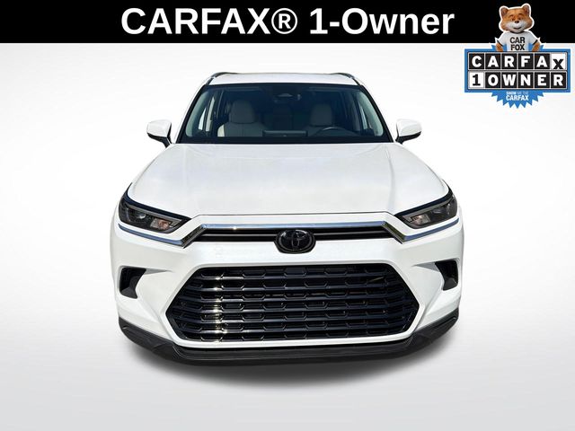 2025 Toyota Grand Highlander Hybrid XLE Image 2 of 40