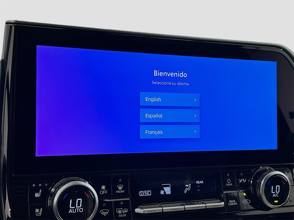 2025 Toyota Highlander Limited Image 21 of 31