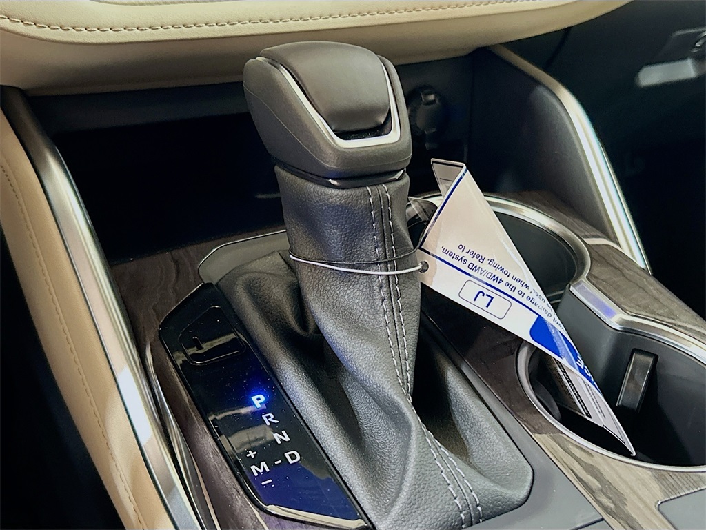 2025 Toyota Highlander Limited Image 27 of 31