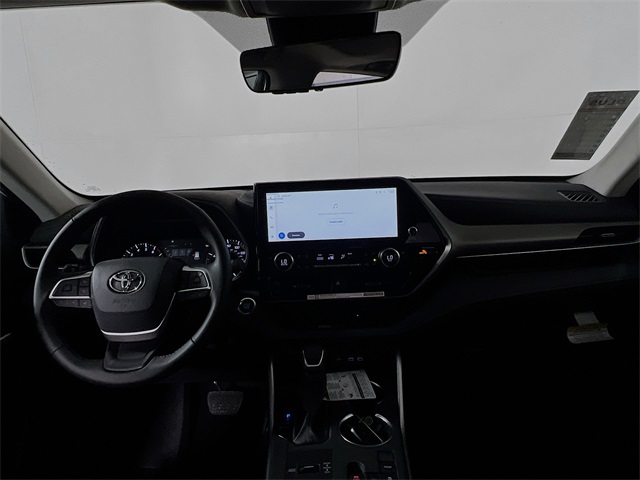 Vehicle image 26 of 39