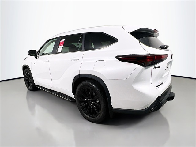 Vehicle image 6 of 39