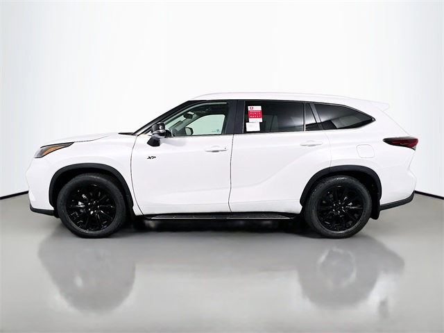 Vehicle image 7 of 39