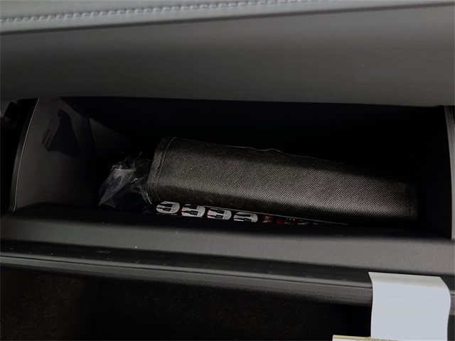 Vehicle image 31 of 39