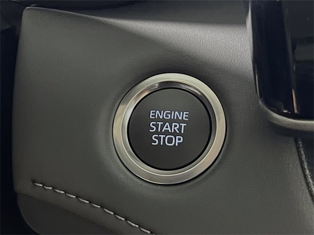 Vehicle image 19 of 39