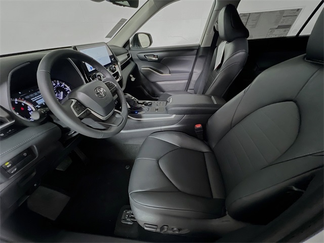 Vehicle image 11 of 39