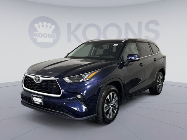 2025 Toyota Highlander XLE Image 1 of 27