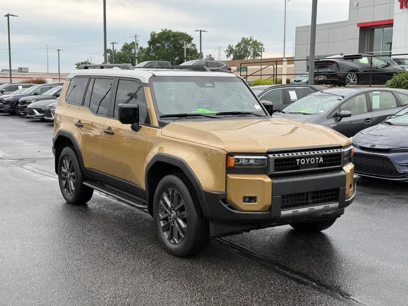 2025 Toyota Land Cruiser Base Image 3 of 28