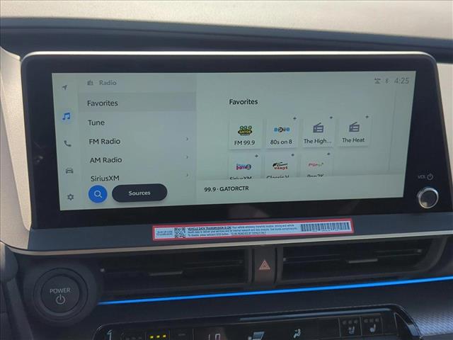 2025 Toyota Prius Limited Image 13 of 18