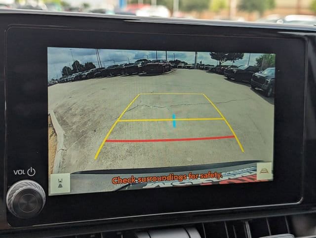 Vehicle image 12 of 21