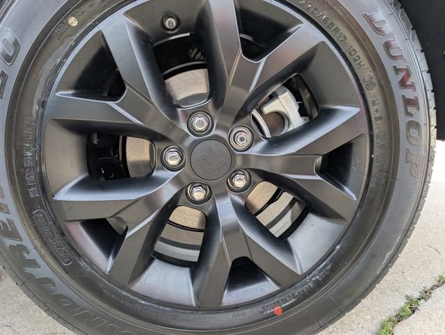 Vehicle image 6 of 21