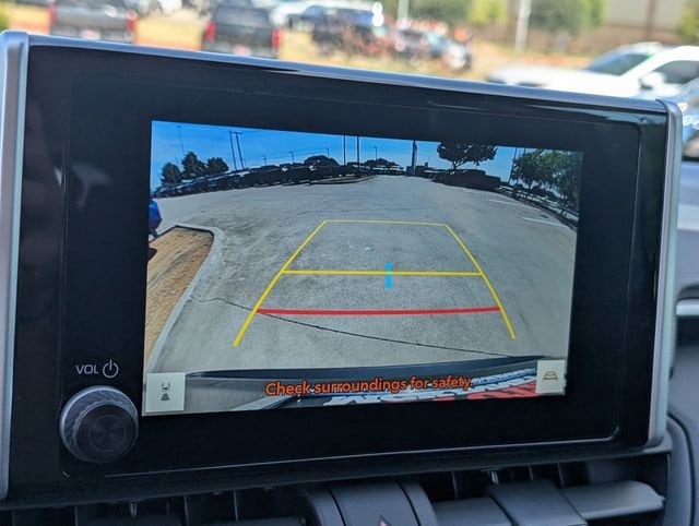 Vehicle image 12 of 21