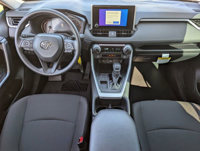 Vehicle image 9 of 21