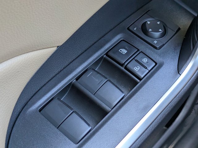 2025 Toyota RAV4 LE Image 21 of 28