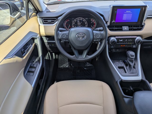 2025 Toyota RAV4 LE Image 13 of 28