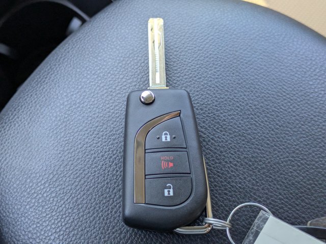 2025 Toyota RAV4 LE Image 22 of 28