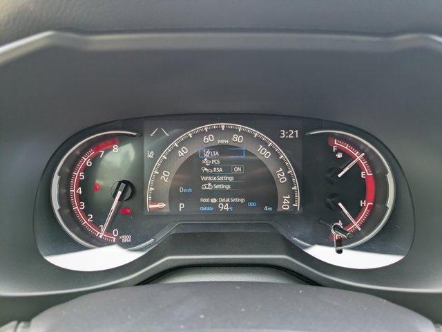 2025 Toyota RAV4 LE Image 16 of 28