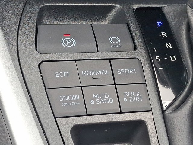 Vehicle image 19 of 24