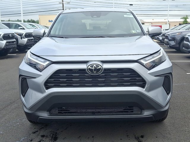 Vehicle image 2 of 24