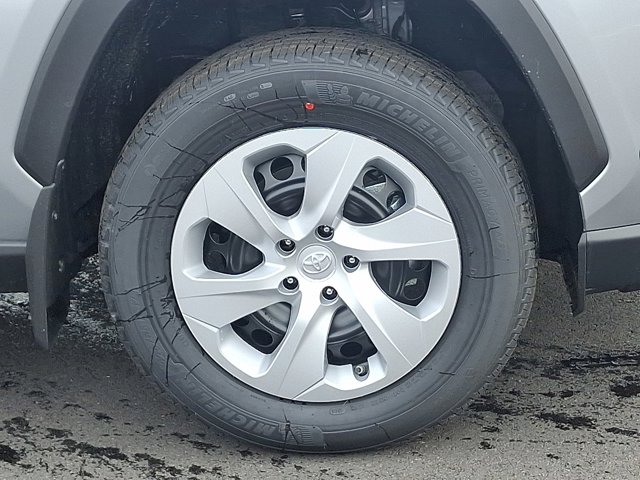 Vehicle image 7 of 24
