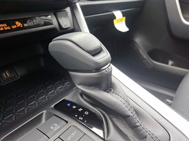 Vehicle image 12 of 24
