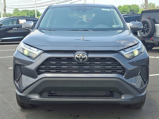 Vehicle image 2 of 24