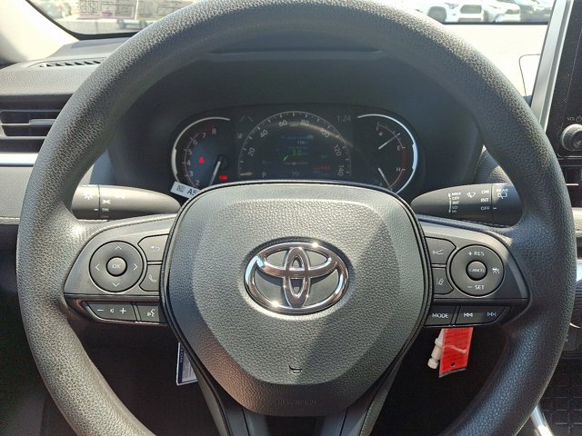 Vehicle image 16 of 24