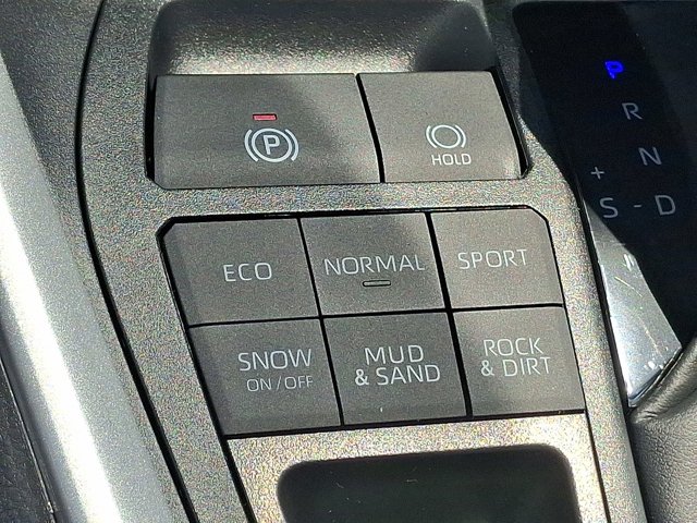 Vehicle image 19 of 24