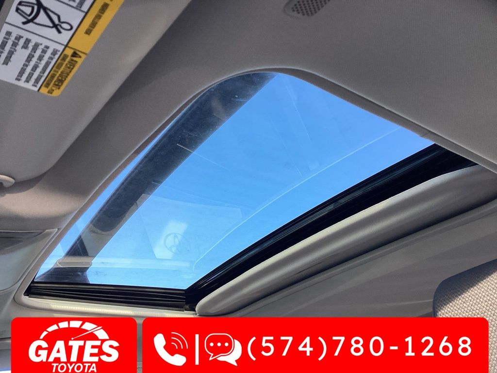 2025 Toyota RAV4 XLE Image 11 of 20