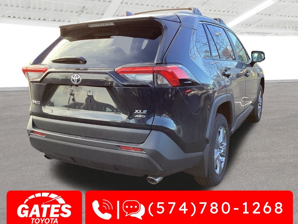 2025 Toyota RAV4 XLE Image 3 of 20