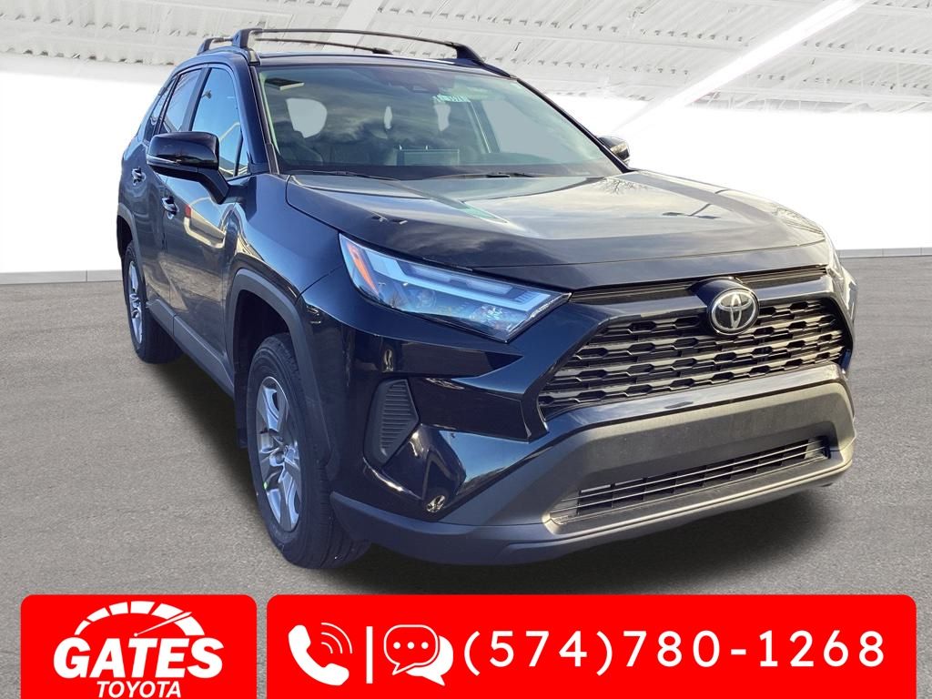 2025 Toyota RAV4 XLE Image 2 of 20