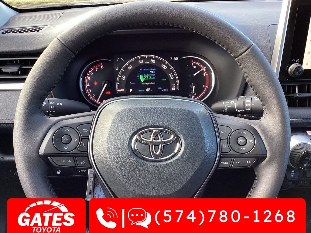 2025 Toyota RAV4 XLE Image 9 of 20