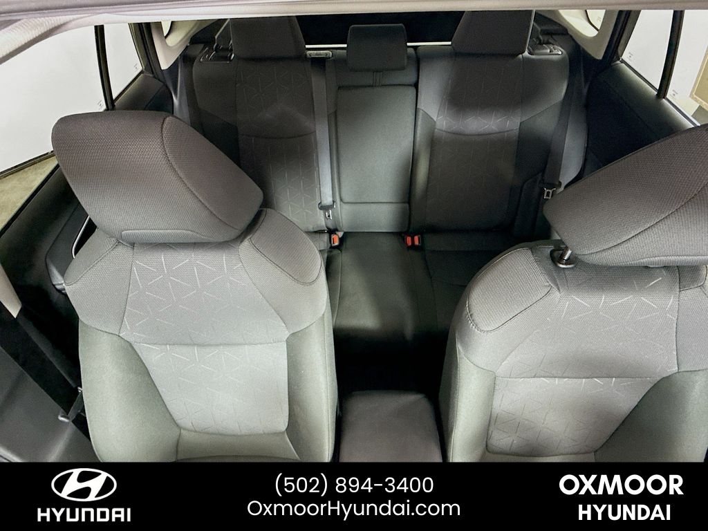 Vehicle image 29 of 32