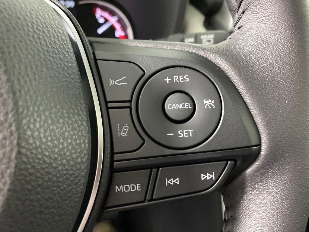 2025 Toyota RAV4 XLE Image 21 of 29