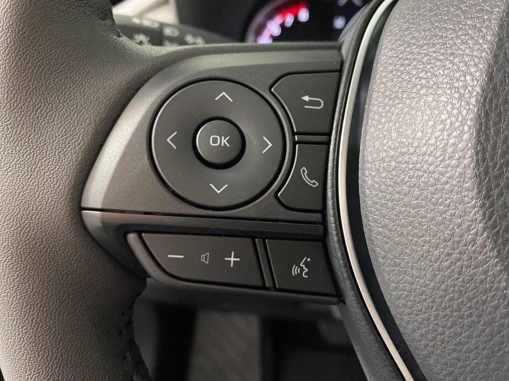 2025 Toyota RAV4 XLE Image 26 of 29