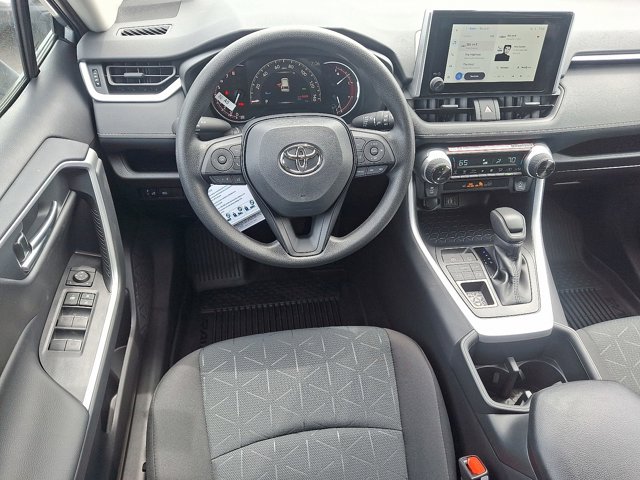 Vehicle image 9 of 24