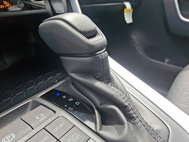 Vehicle image 12 of 24