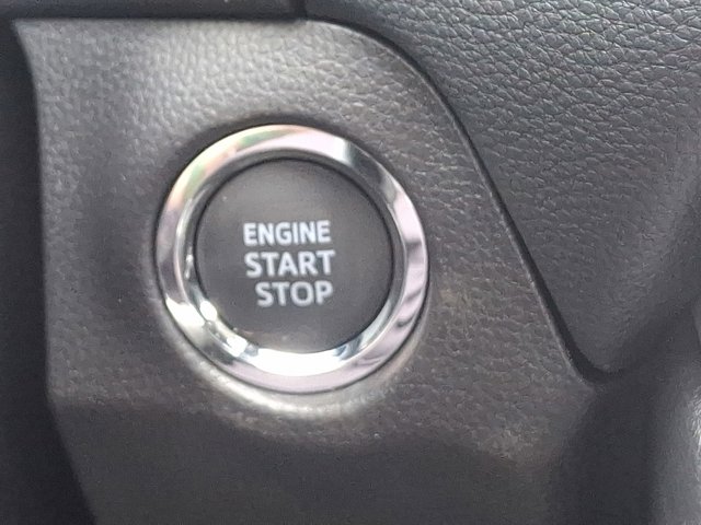 Vehicle image 17 of 24