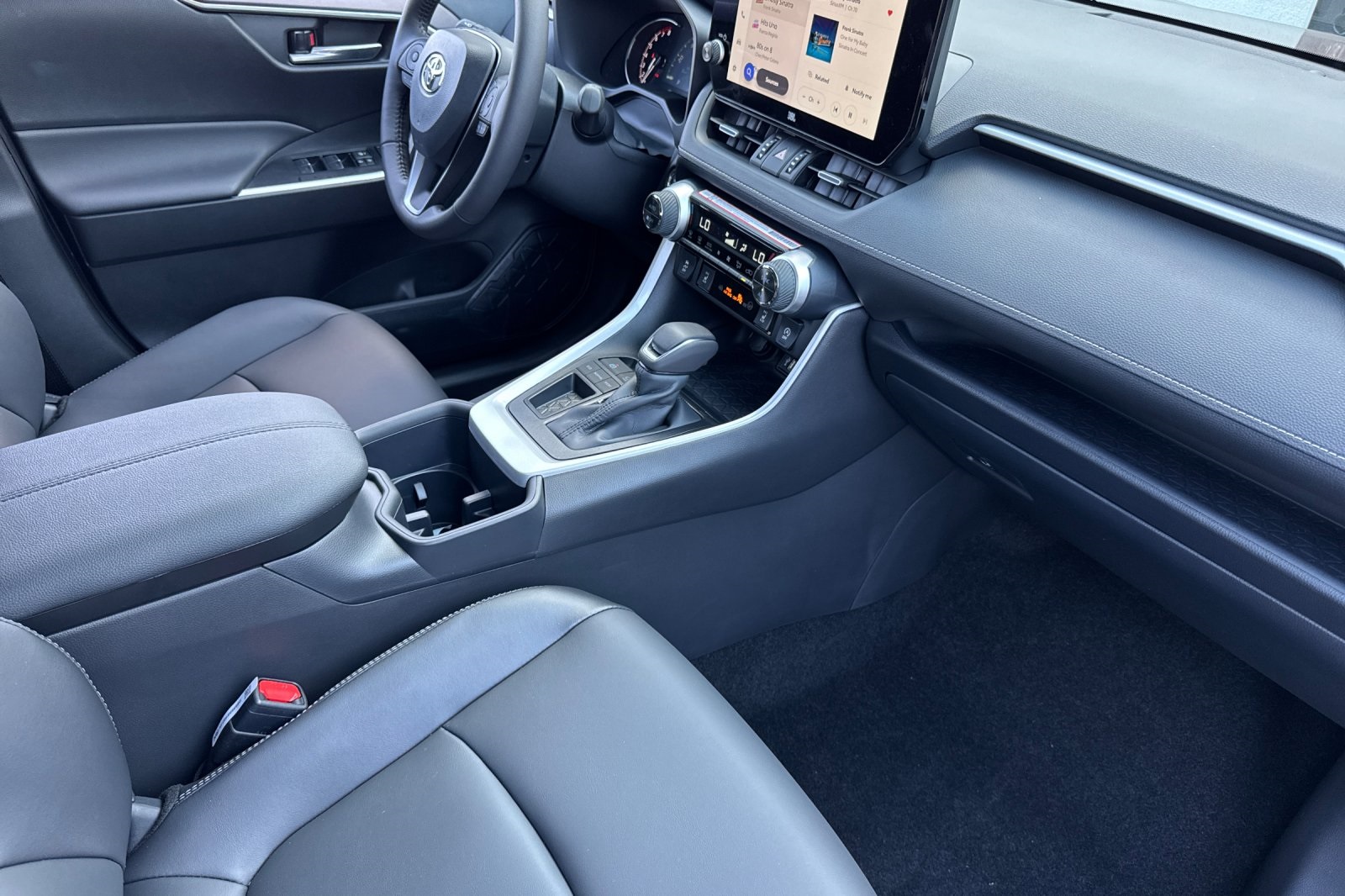 2025 Toyota RAV4 XLE Premium Image 27 of 27