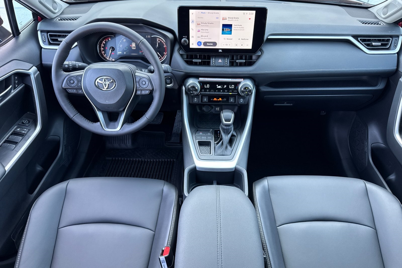 2025 Toyota RAV4 XLE Premium Image 14 of 27
