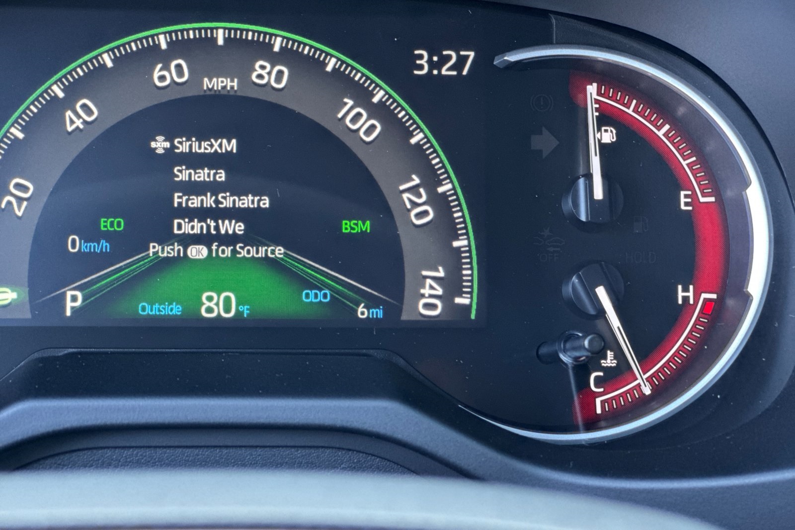 2025 Toyota RAV4 XLE Premium Image 18 of 27