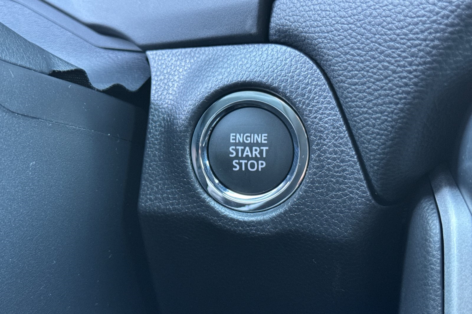 2025 Toyota RAV4 XLE Premium Image 23 of 27